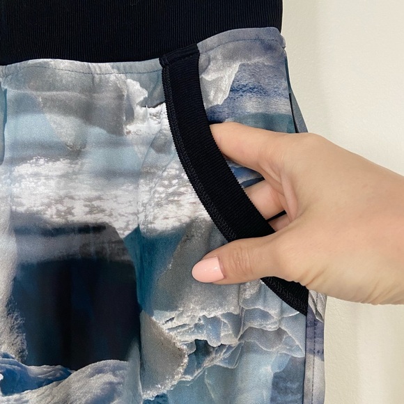 Marccain sport skirt glacier print size S - Picture 3 of 10